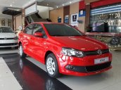 Bán Volkswagen Polo năm 2015, màu đỏ, xe nhập