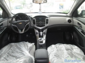 Cần bán xe Chevrolet Cruze đời 2015, màu trắng, 672 triệu