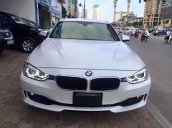 Bán xe BMW 320i đời 2012, màu trắng, nhập khẩu nguyên chiếc