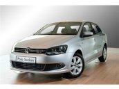 Bán xe Volkswagen Polo sản xuất 2015, màu bạc, xe nhập, giá tốt gọi ngay 0901941899