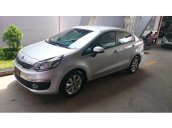 Cần bán Kia Rio đời 2015, màu bạc, xe nhập