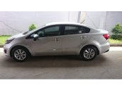 Cần bán Kia Rio đời 2015, màu bạc, xe nhập