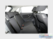 Bán Volkswagen Polo đời 2015, màu bạc