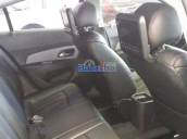 Cần bán xe Chevrolet Cruze LT 2015, màu đen giá cạnh tranh