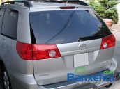 Cần bán xe Toyota Sienna LE đời 2008, màu vàng cát