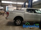 Cần bán xe Ford Ranger XLT 4x4 đời 2015, màu trắng, giá chỉ 699 triệu