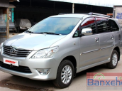 Bán xe Toyota Innova E 2.0MT, màu bạc, số sàn, sản xuất năm 2013, lắp ráp trong nước