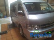 Cần bán xe Toyota Hiace 2.5L đời 2014, màu bạc