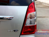 Bán xe Toyota Innova E 2.0MT, màu bạc, số sàn, sản xuất năm 2013, lắp ráp trong nước