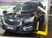 Cần bán xe Chevrolet Cruze LT 2015, màu đen giá cạnh tranh
