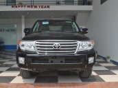 Showroom Auto Hưng Phát bán xe Toyota Land Cruiser VX V8 màu đen và bạc và bạc nội thất cực đẹp, mới 100% năm 2015