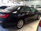 Xe Toyota Camry đời 2013, màu đen cần bán