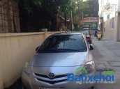 Cần bán gấp Toyota Vios đời 2009, màu bạc chính chủ, 515tr