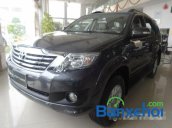 Bán Toyota Fortuner V4X2 đời 2015, màu đen, nhập khẩu nguyên chiếc