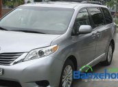 Bán Toyota Sienna XLE năm 2012, màu bạc, xe nhập chính chủ