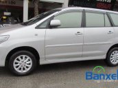 Xe Toyota Innova 2.0E 2014 cũ màu bạc / xám đang được bán