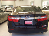 Xe Toyota Camry đời 2013, màu đen cần bán