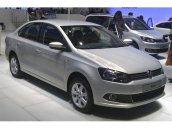 Bán Volkswagen Polo 1.6 MT năm 2015, màu bạc, nhập khẩu nguyên chiếc