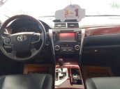 Xe Toyota Camry đời 2013, màu đen, cần bán