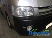 Cần bán lại xe Toyota Hiace đời 2005, màu bạc, nhập khẩu chính hãng 