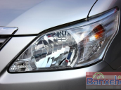 Bán xe Toyota Innova E 2.0MT, màu bạc, số sàn, sản xuất năm 2013, lắp ráp trong nước