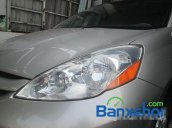 Bán Toyota Sienna Le đời 2008, màu bạc đã đi 42000 km