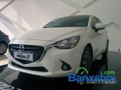 Cần bán Mazda 2 sản xuất 2015, màu trắng, liên hệ 0935401939