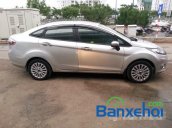 Bán Ford Fiesta 1.6L đời 2011, màu bạc, giá 450tr