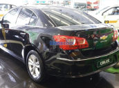 Cần bán xe Chevrolet Cruze LT 2015, màu đen giá cạnh tranh