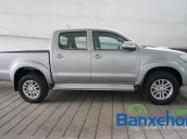 Bán xe Toyota Hilux 3.0G đời 2015, màu bạc. LH 093 233 89 33