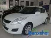 Bán Suzuki Swift đời 2015, màu trắng, xe đang có sẵn, giao xe ngay