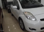 Bán Toyota Yaris đời 2010, màu trắng, nhập khẩu chính hãng