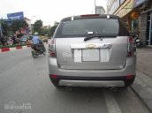 Cần bán xe Chevrolet Captiva đời 2010, màu bạc, giá chỉ 490 triệu