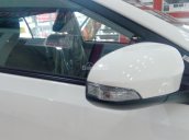 Toyota Yaris 1.3G màu trắng, nhập khẩu nguyên chiếc, giao ngay trong ngày