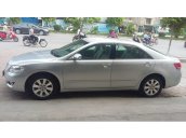 Bán xe Toyota Camry 2.4G màu bạc số tự động