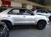 Bán xe ô tô Toyota Fortuner 2015 giảm giá + 7 món