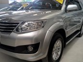 Xe Toyota Fortuner đời 2012, màu bạc, xe nhập, giá tốt