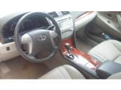 Bán xe Toyota Camry 2.4G màu bạc số tự động