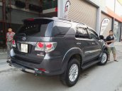 Xe Toyota Fortuner đời 2014, màu xám, nhập khẩu nguyên chiếc, giá tốt