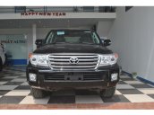 Showroom Auto Hưng Phát bán xe Toyota Land Cruiser VX V8 màu bạc và đen nội thất cực đẹp, mới 100% năm 2015