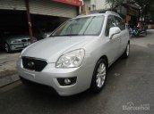 Cần bán xe Kia Carens đời 2011, màu bạc