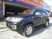 Bán xe Toyota Fortuner đời 2009, màu đen số tự động