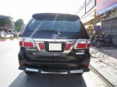 Bán xe Toyota Fortuner đời 2009, màu đen số tự động