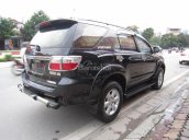 Cần bán xe Toyota Fortuner đời 2010, màu đen giá cạnh tranh