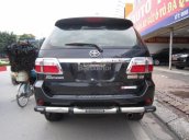 Cần bán xe Toyota Fortuner đời 2010, màu đen giá cạnh tranh