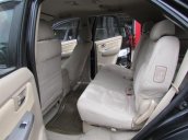 Xe Toyota Fortuner - cũ trong nước đời 2012, màu đen, số sàn cần bán