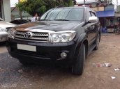 Cần bán xe Toyota Fortuner đời 2009, màu đen, giá chỉ 685 triệu