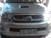 Xe bán tải Toyota Hilux đời 2013, màu bạc tại Tp Đồng Hới