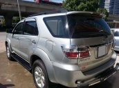 Cần bán Toyota Fortuner đời 2012, màu bạc chính chủ