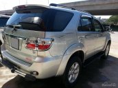 Cần bán Toyota Fortuner đời 2012, màu bạc chính chủ